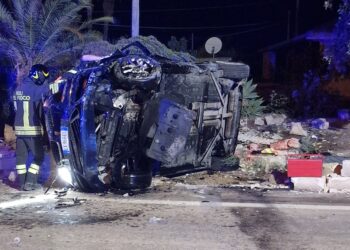 Auto si ribalta a Sampieri, cinque persone ferite: tre sono state estratte dalle lamiere