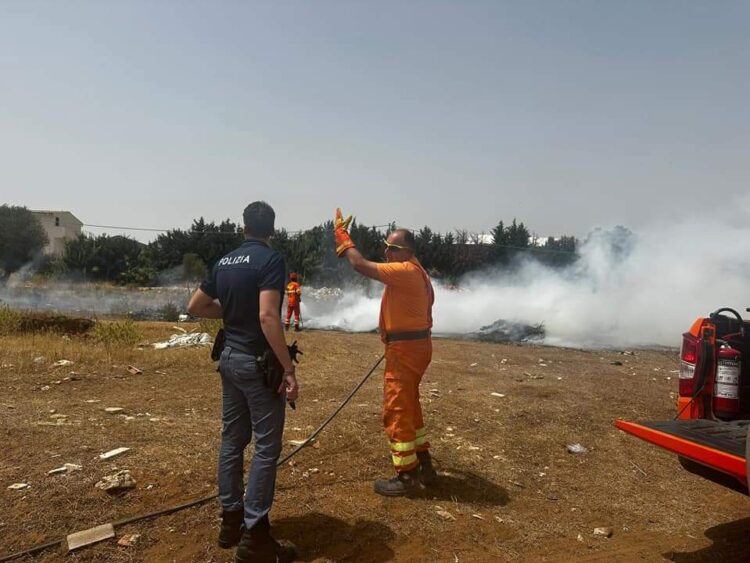 Ancora incendi nella valle dell’Ippari