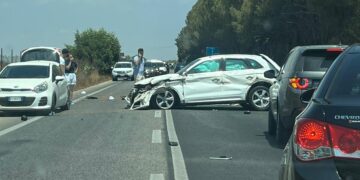 Incidente stradale sulla Comiso-Santa Croce, un’Audi è andata completamente distrutta