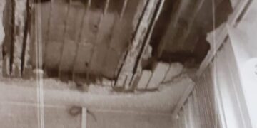 Crolla il soffitto in un’ala dell’edificio che ospita il Tribunale di Ragusa