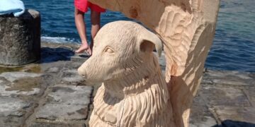 Sampieri, rubata la scultura dedicata al cane Italo