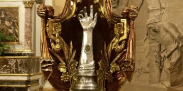 Ragusa, la reliquia del braccio del patrono San Giovanni