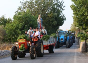 Modica, la chiesa di contrada Barco e la benedizione dei mezzi agricoli