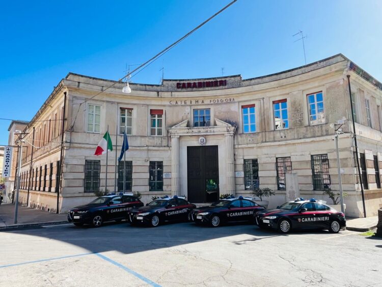 Ragusa, bengalese le molesta e tre ragazze si vendicano mandandolo all’ospedale: denunciate