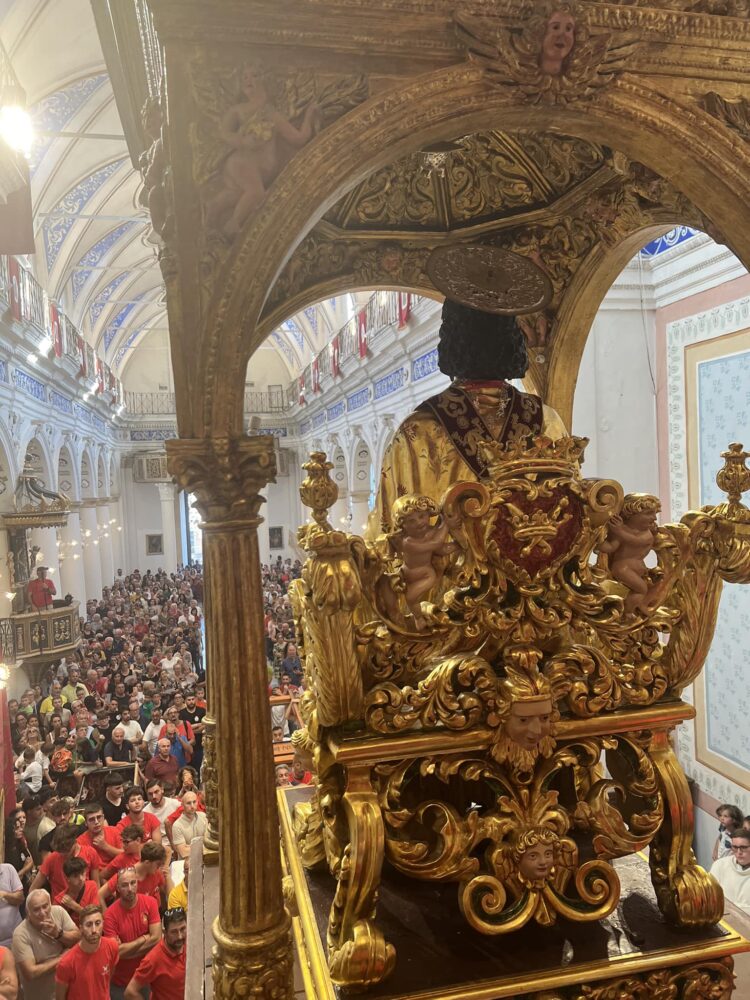 Giarratana, con la “Scinnuta” del patrono è subito festa