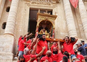 Oggi a Giarratana una “Sciuta” fantasmagorica