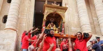 Oggi a Giarratana una “Sciuta” fantasmagorica