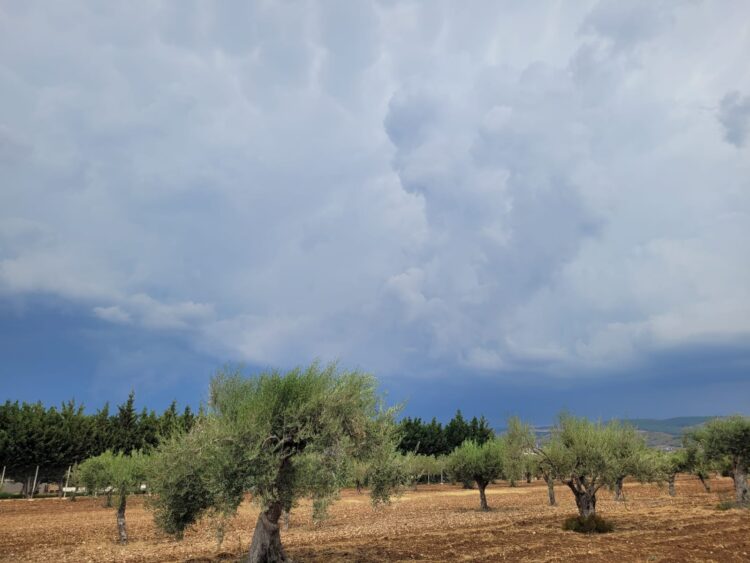 Comiso, principio di tromba d’aria a Porrazzito