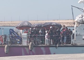 Pozzallo, domani mattina altro sbarco di migranti con la Louise Michel