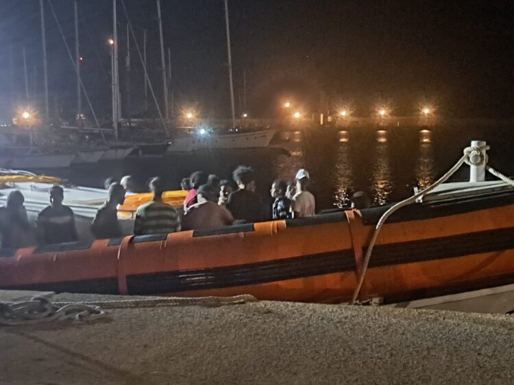Pozzallo, sbarcate 46 persone