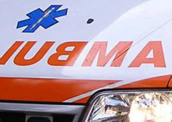 Incidente stradale nella notte di Ferragosto sulla Donnalucata-Scicli, scontro tra due auto: una ferita in ospedale