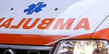 Incidente stradale nella notte di Ferragosto sulla Donnalucata-Scicli, scontro tra due auto: una ferita in ospedale