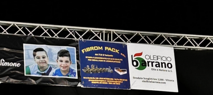 Tragedia sfiorata a Scoglitti, sequestrato il traliccio e i due supporti che sono caduti addosso ai bambini