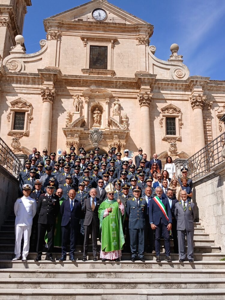 La Guardia di Finanza ha celebrato il patrono San Matteo