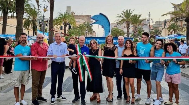 Pozzallo, taglio del nastro per la Sagra del pesce