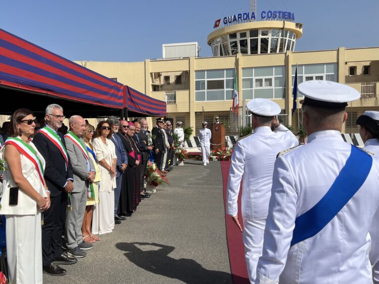 Pozzallo, cerimonia del cambio della guardia alla Capitaneria di porto