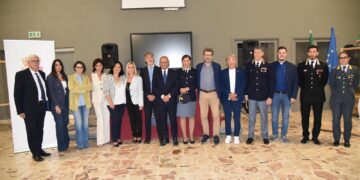 Cultura della prevenzione, la polizia di Stato a Comiso tra i banchi di scuola