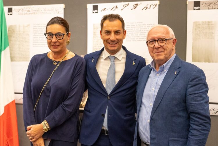 Modica, il presidente della commissione parlamentare di inchiesta sulle attività illecite connesse al ciclo dei rifiuti in visita al consorzio di tutela del cioccolato Igp