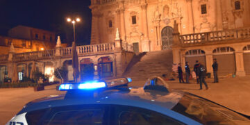 Il centro storico di Ragusa passato al setaccio: 960 persone e 471 veicoli controllati