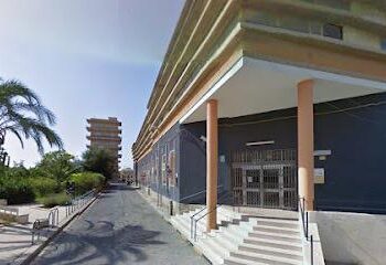 Comiso, la palestra della scuola Pirandello presa di mira dai vandali