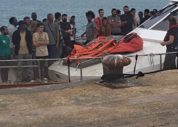 Pozzallo, concluso lo sbarco di 32 migranti
