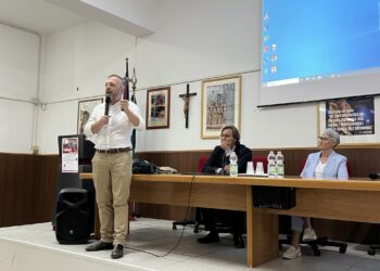 Lo scienziato Bucci della Philadelphia University ha tenuto una lectio magistralis al liceo classico Umberto I