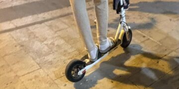 Vittoria, due bambini investiti in tre giorni da monopattini in via Cavour