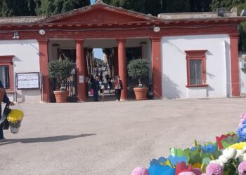 Ragusa, i servizi di bus navetta per la commemorazione dei defunti