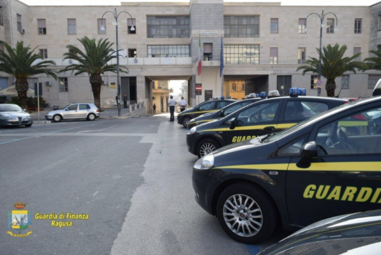 Modica, maxisequestro di oltre 1 milione e 450mila euro per bancarotta fraudolenta, fatture false e autoriciclaggio