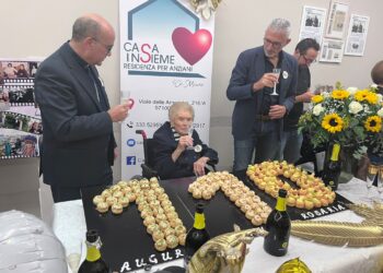 Festa grande a Ragusa per la nonna Rosaria che celebra i 110 anni di vita