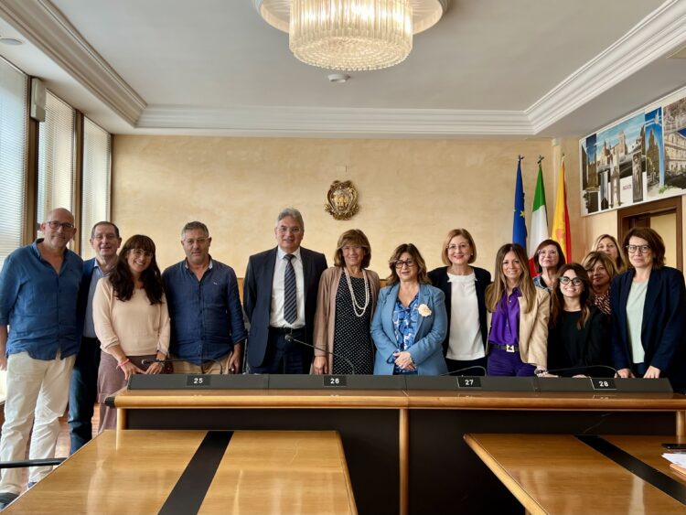 Il Libero consorzio dà il benvenuto alla nuova provveditrici agli Studi