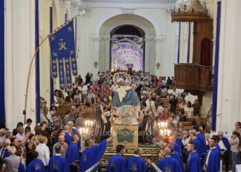 Pozzallo, la discesa del simulacro della Madonna del Rosario coinvolge l’intera comunità