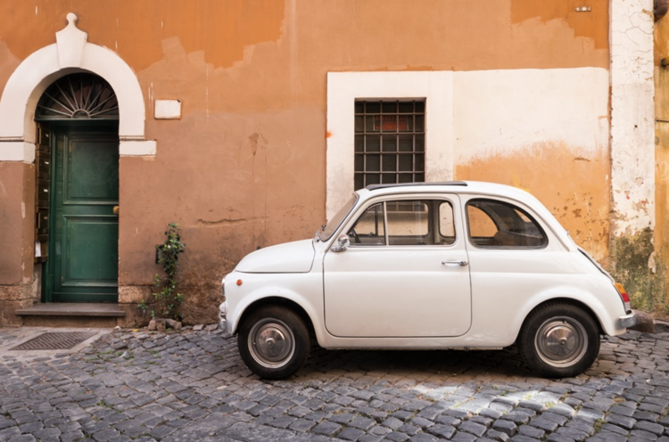 Il parco delle auto circolanti in provincia di Ragusa è sempre più vecchio