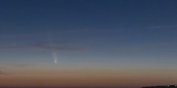 Sampieri, lo scatto che immortala la cometa Atlas