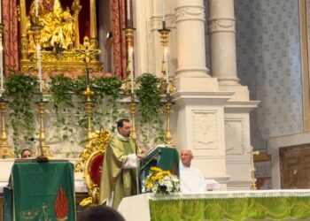 Clamoroso a Giarratana, il parroco rassegna le dimissioni