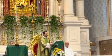 Clamoroso a Giarratana, il parroco rassegna le dimissioni