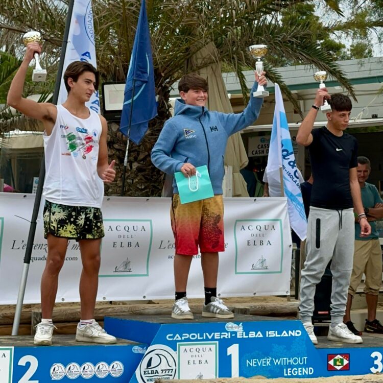 Il ragusano Arturo Schininà campione italiano Under 17 di windsurf slalom foil