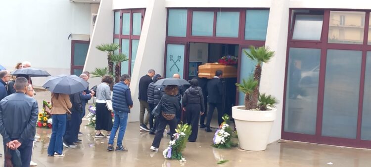 Ragusa, celebrati i funerali di Ottavio Arancio