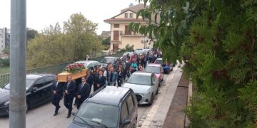 L’ultimo saluto all’ex bandiera del Ragusa calcio Carlo Cesarato