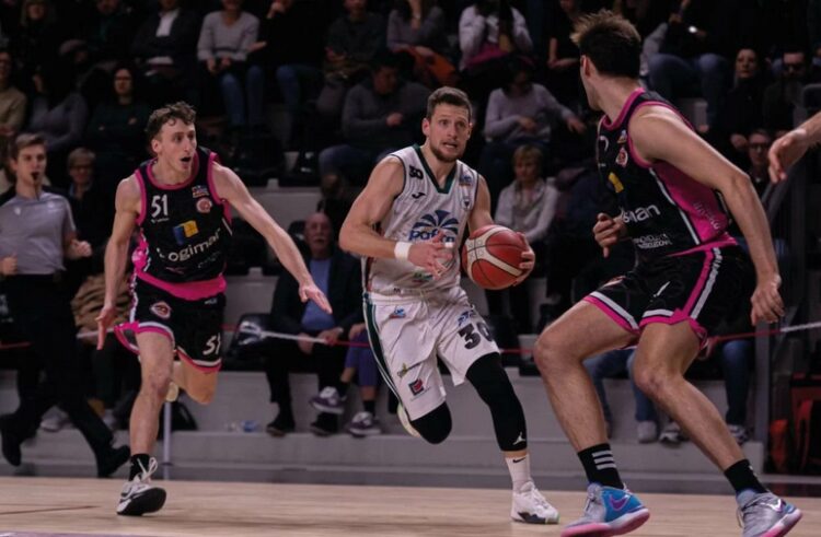 La Virtus Ragusa ingaggia il play-guarda Zan Kosic