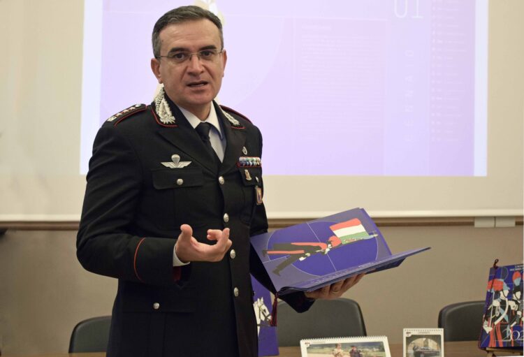 Ragusa, presentato il calendario storico dell’Arma dei carabinieri