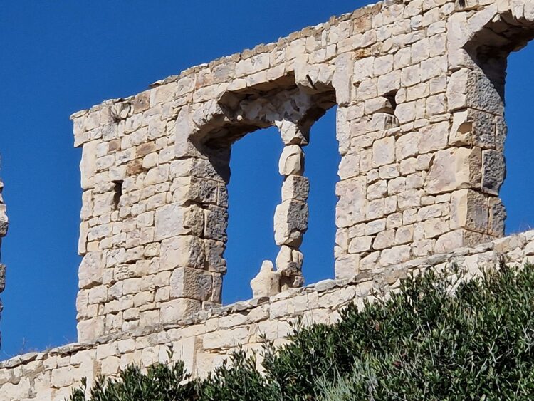 Fornace Penna a Sampieri, 25mila euro per la messa in sicurezza delle tre finestre bifore del terzo livello