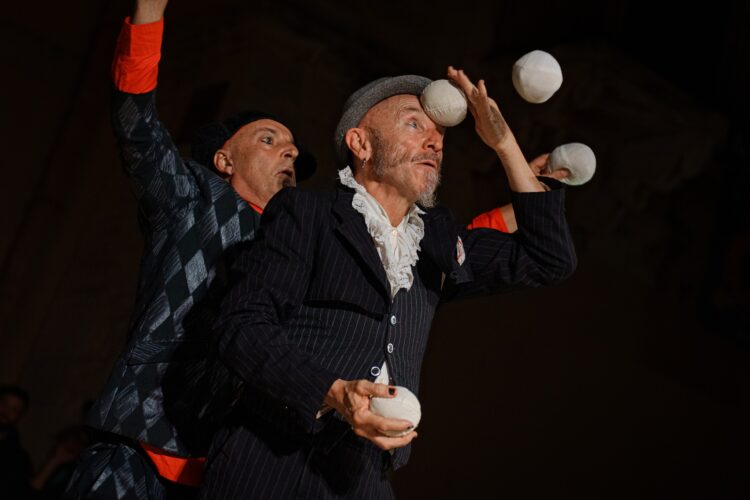 Acate, il fascino di Ibla buskers all’ombra del castello dei Principi di Biscari