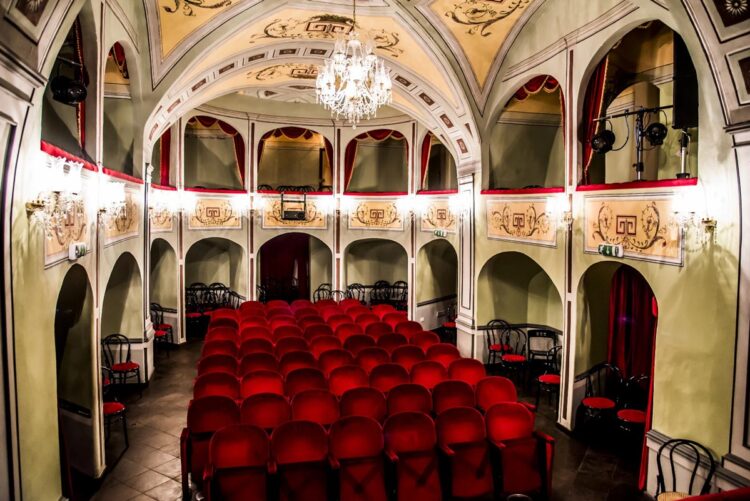 “Amore e Arte” a Ragusa si incontrano sul palco del suggestivo Teatro Donnafugata