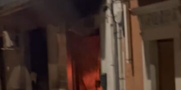Comiso, esplode ordigno dinanzi ad agenzia di pompe funebri
