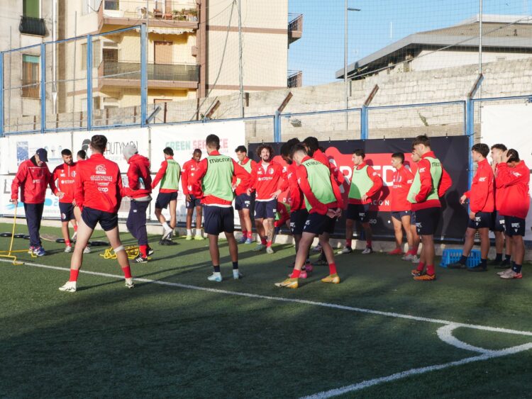 Il Modica calcio in casa non può più sbagliare