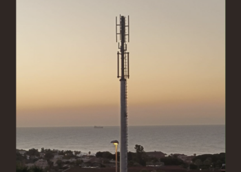 Marina di Ragusa, i residenti: “La prima alba del mostro”