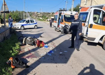 Grave incidente stradale a Modica, 18enne in elisoccorso a Catania