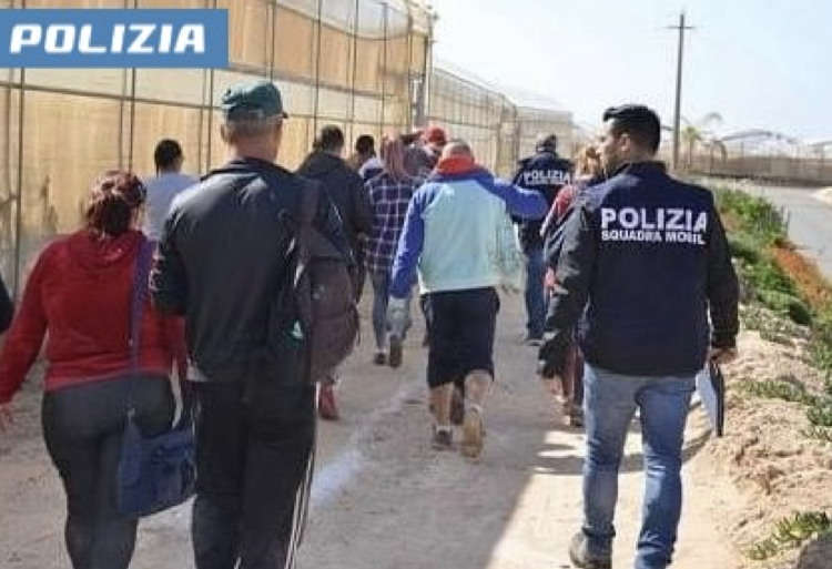 Sfruttamento della manodopera, denunciati due imprenditori a Ragusa e a Comiso