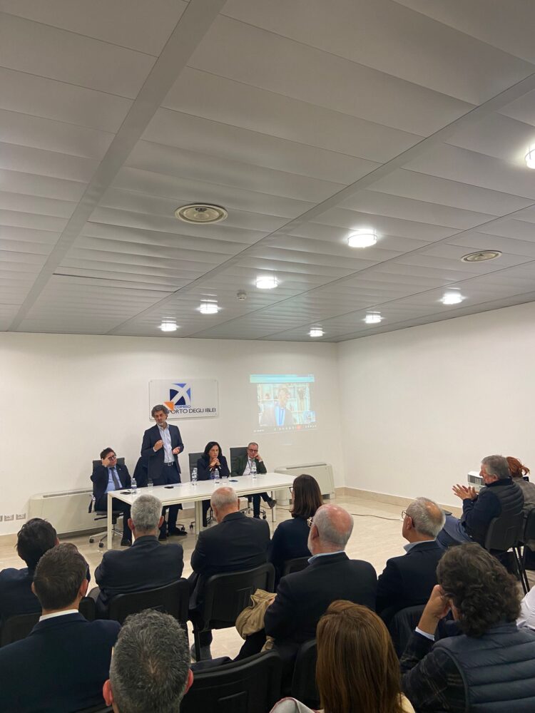 Aeroporto di Comiso, sarà costituito un tavolo permanente